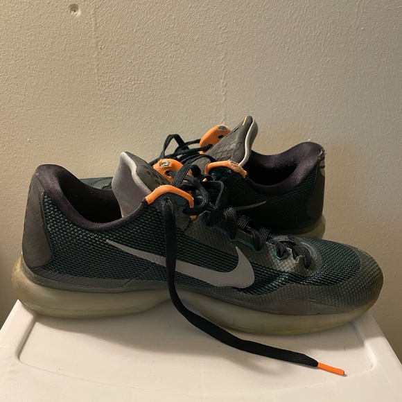 Kobe 10 Flight - Picture 7 of 8